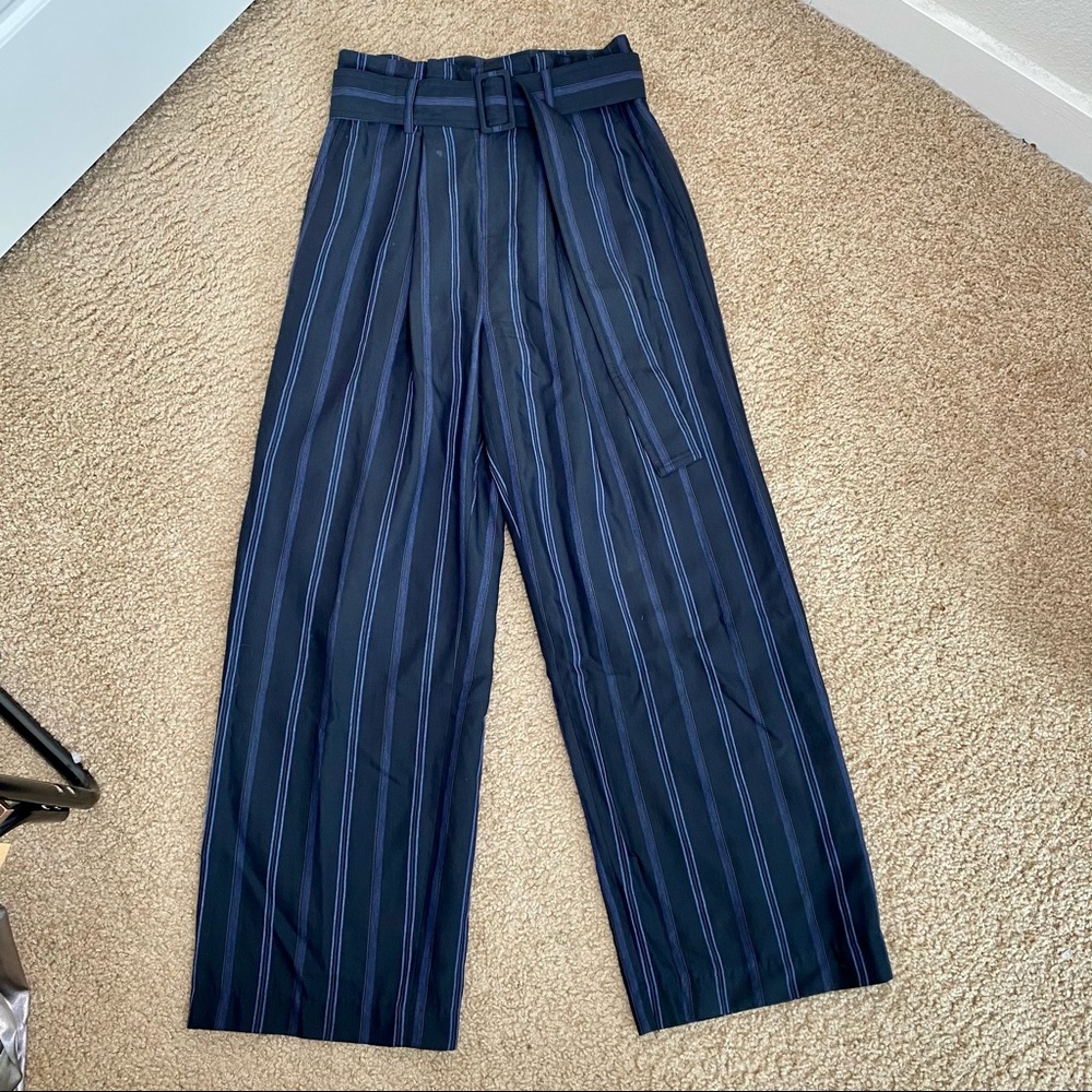 VINCE NAVY STRIPE DOBBY WIDE LEG BELTED PANT SIZE 0 (XS/SM)